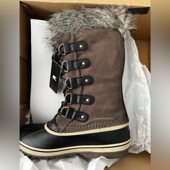 Sorel Shoes - Sorel Women's Brown and Black Winter Boots